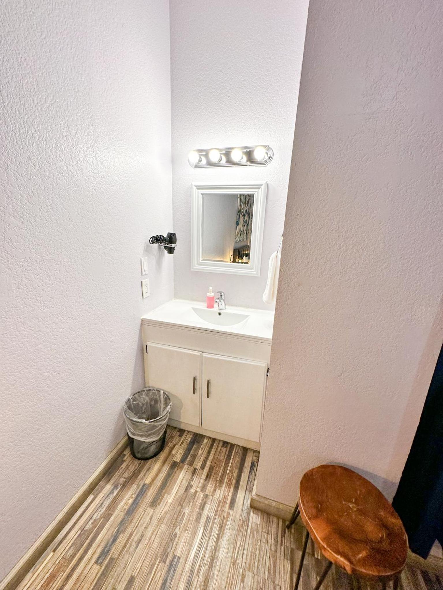 Samesun Venice Beach Hotel & Hostel photo 35