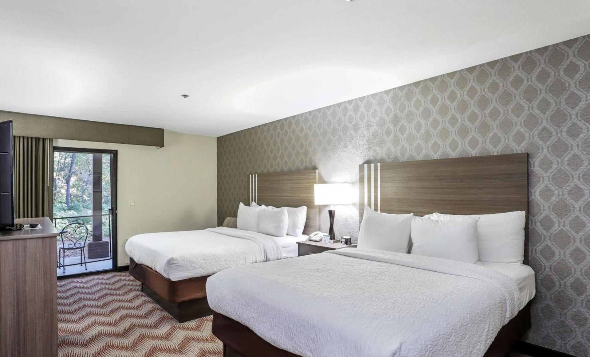 Best Western Plus Sonora Oaks Hotel and Conference Center photo 50