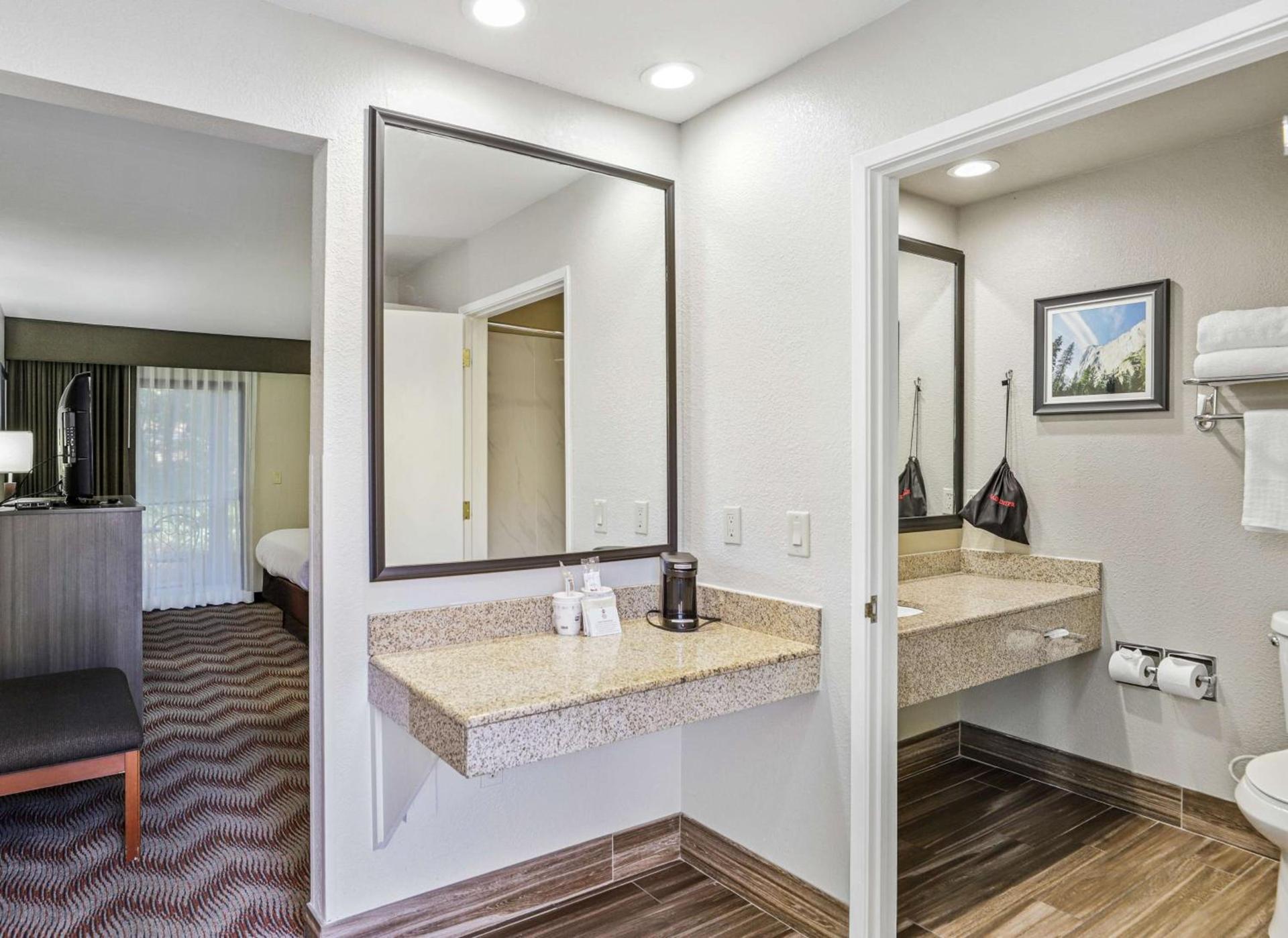 Best Western Plus Sonora Oaks Hotel and Conference Center photo 51