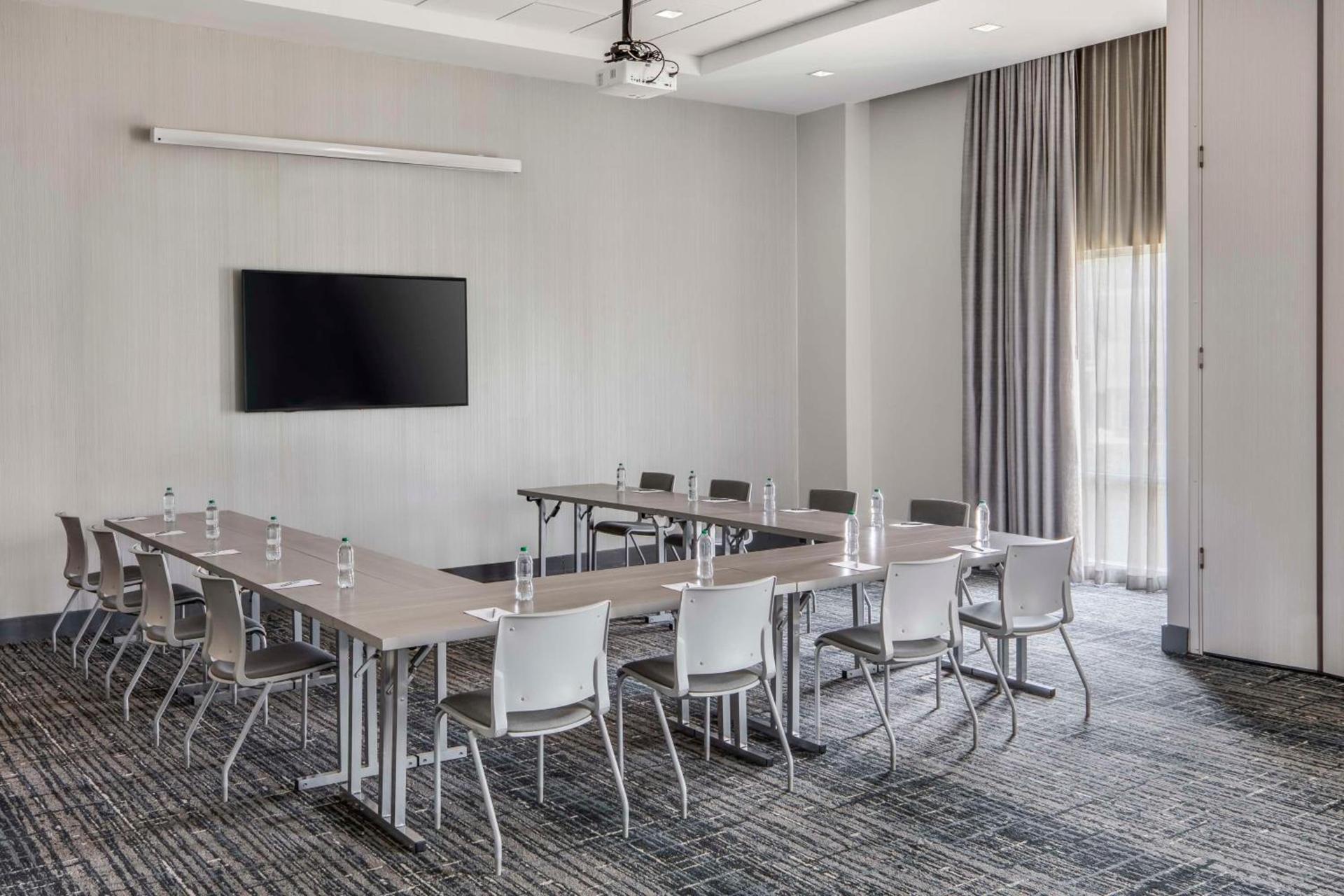 Embassy Suites by Hilton Atlanta Midtown photo 38
