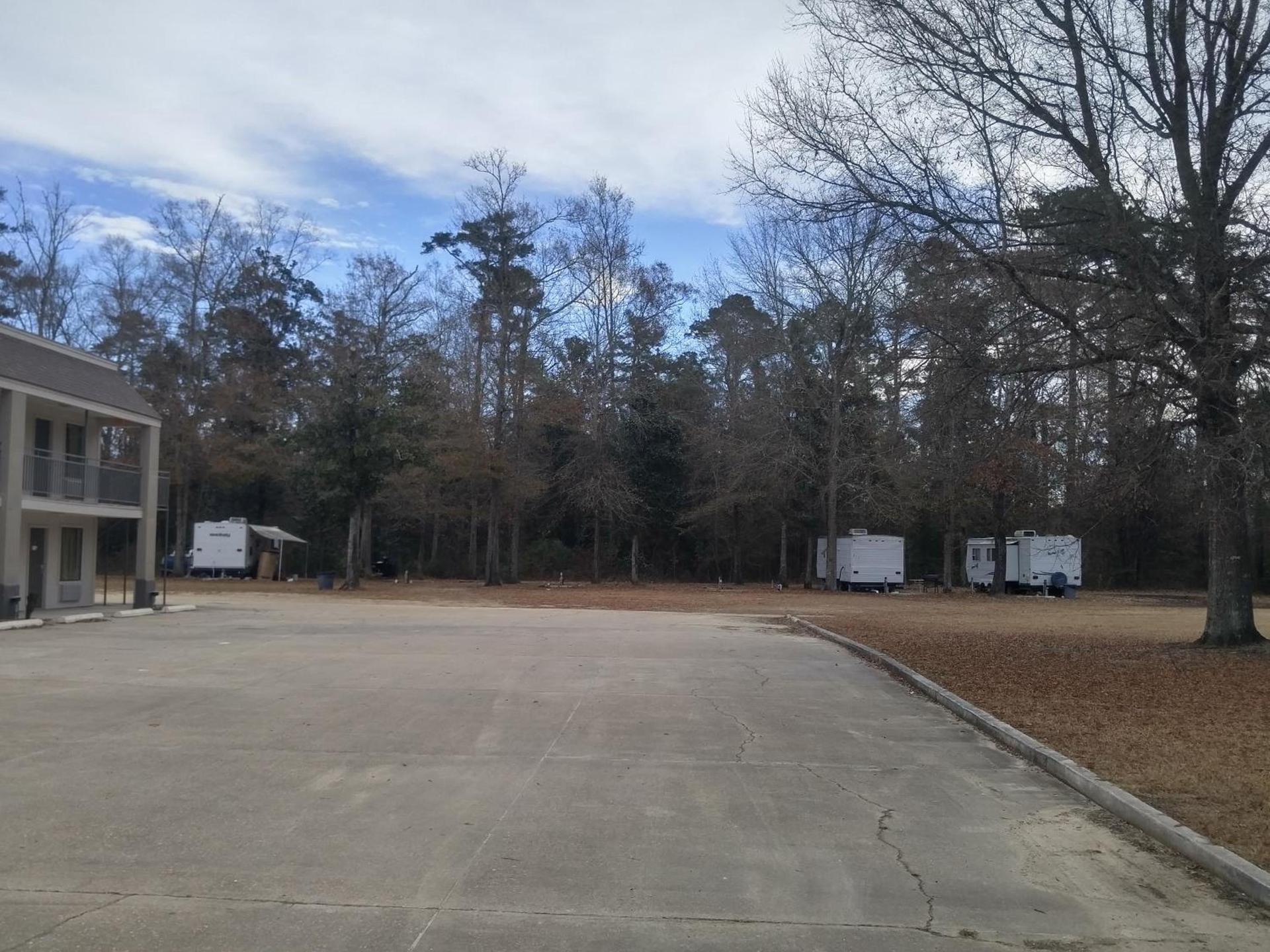 Travelers Rest Motel photo 8