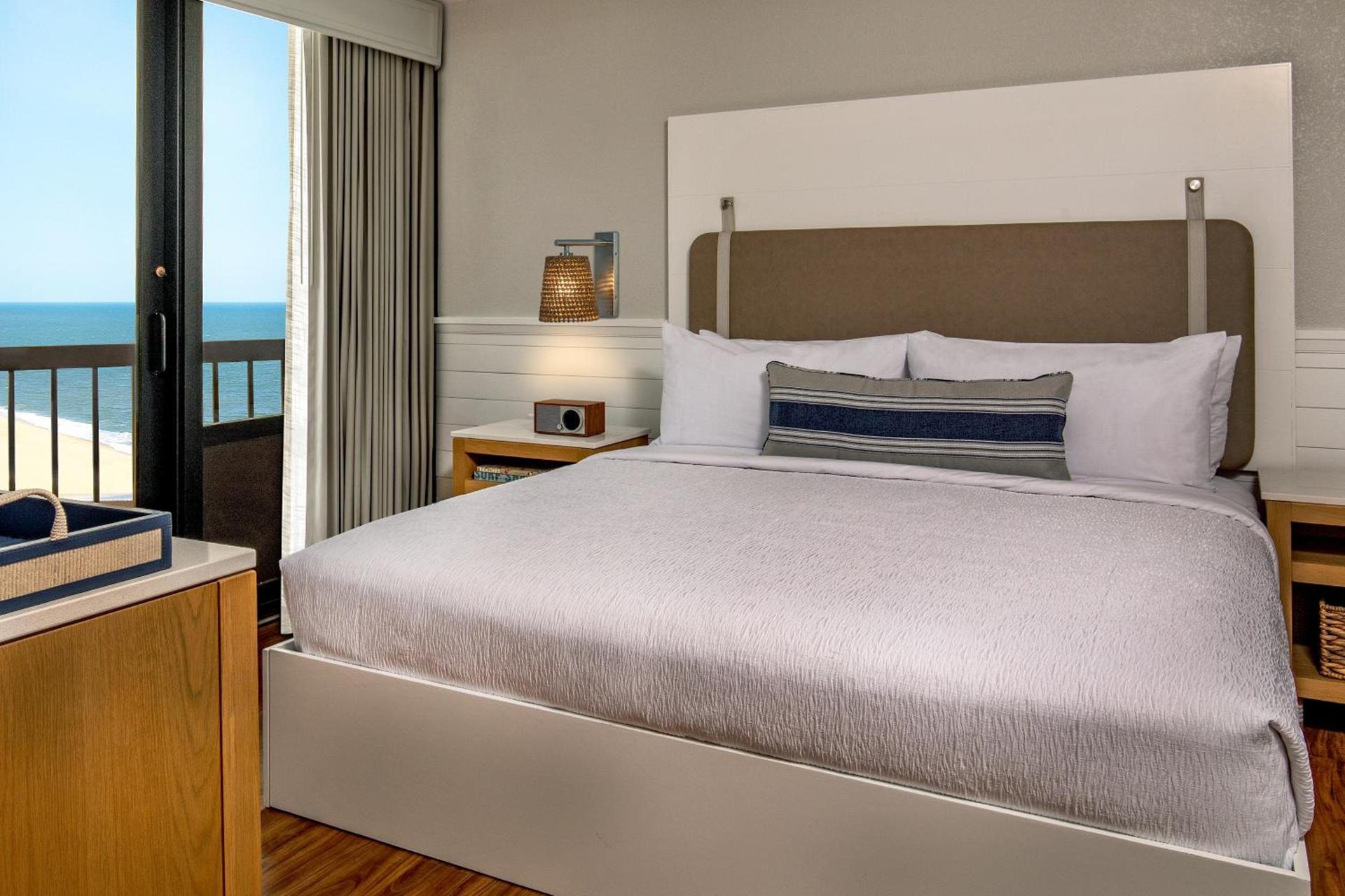 Ashore Oceanfront Hotel by Marriott photo 28