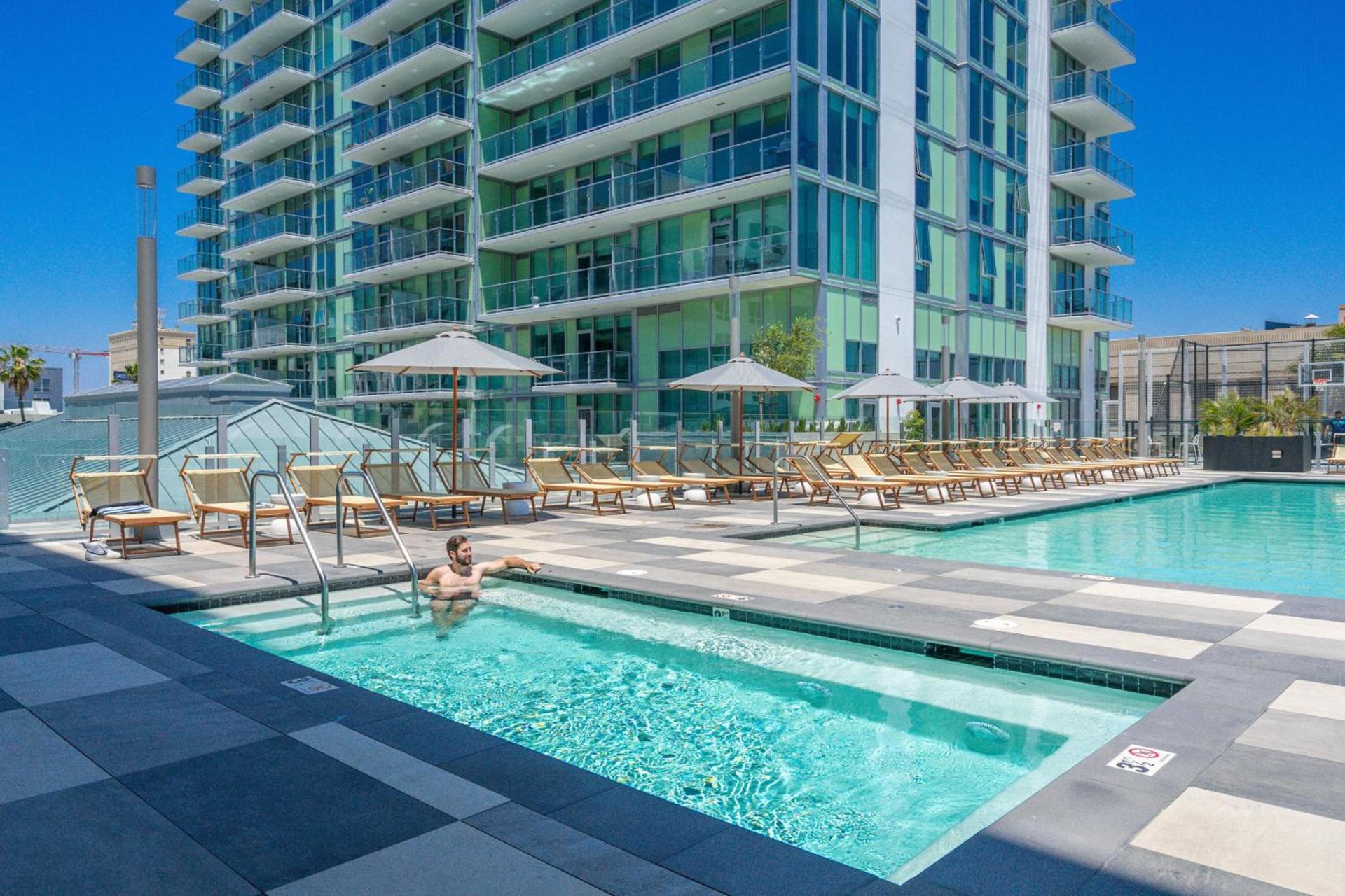 Level Long Beach - East Village photo 69