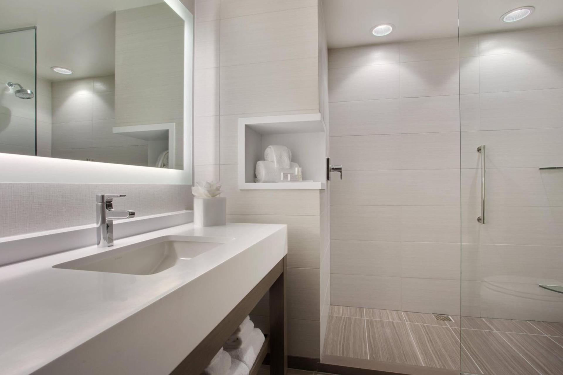 Courtyard by Marriott Orlando South/Grande Lakes Area photo 16