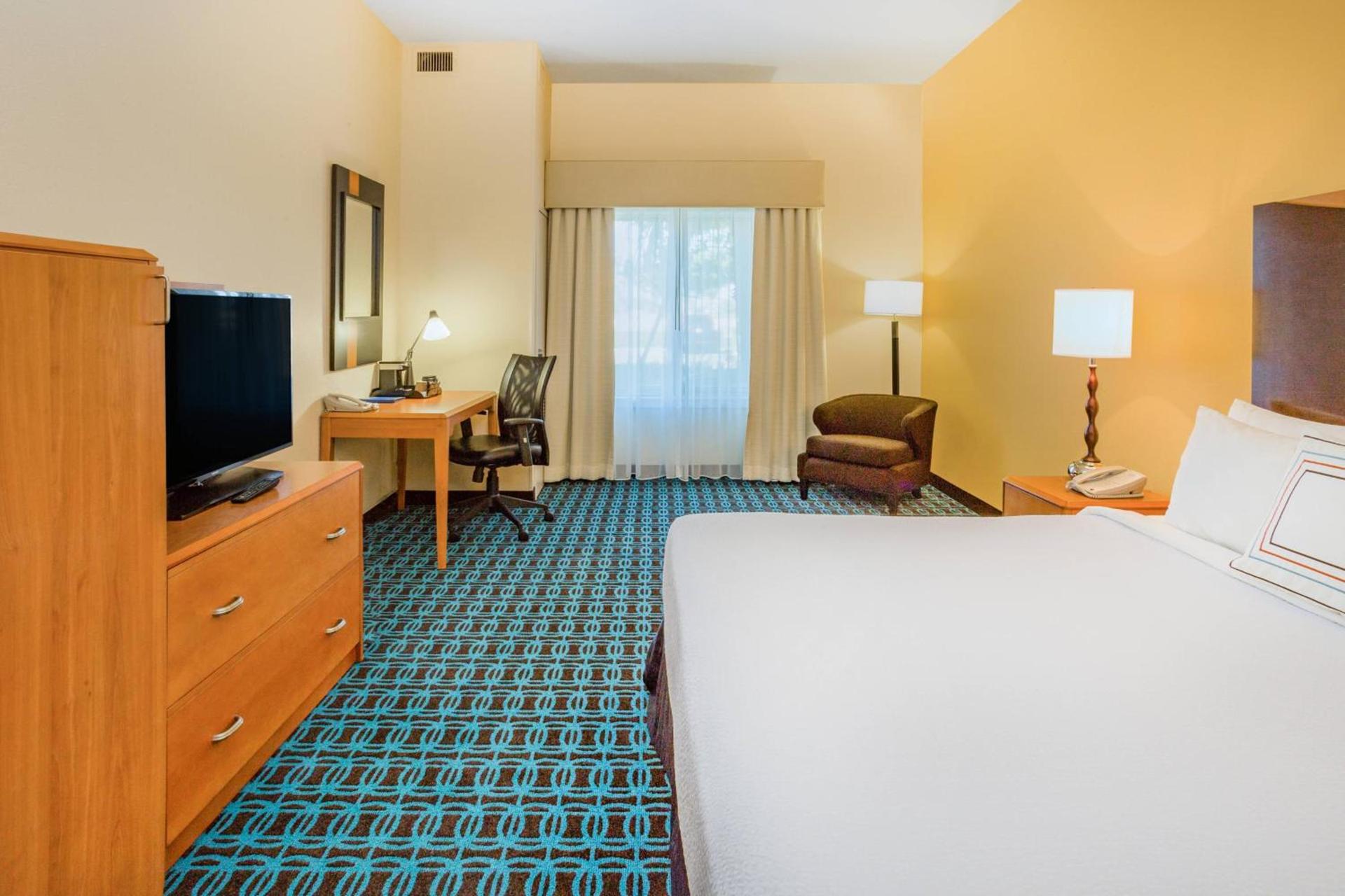 Fairfield Inn and Suites Turlock photo 7