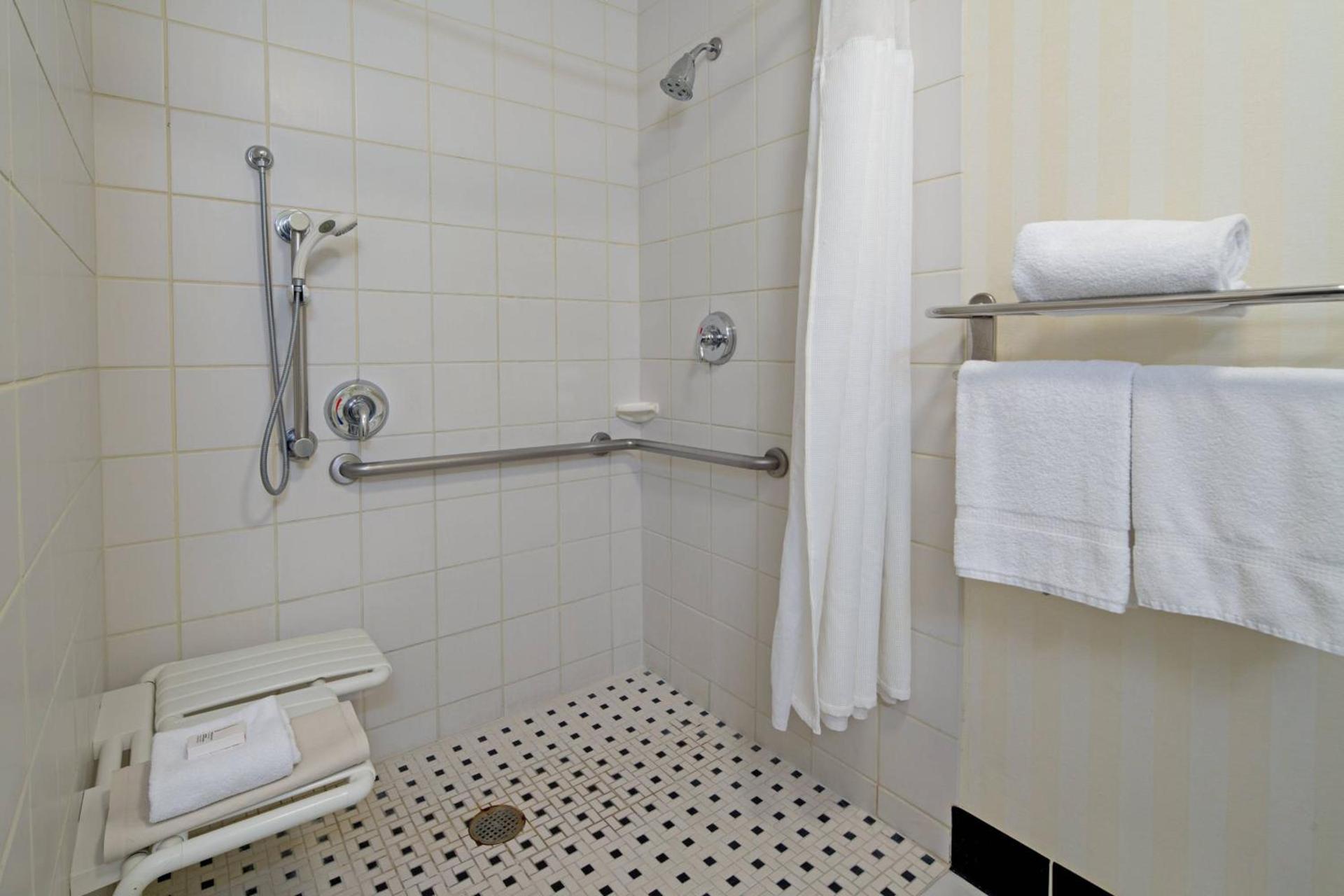 Fairfield Inn and Suites Turlock photo 10