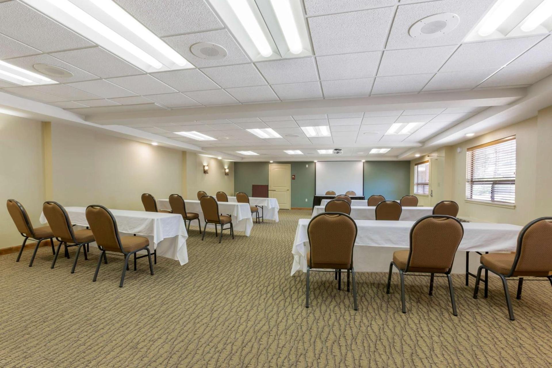 Best Western Plus Clocktower Inn photo 6