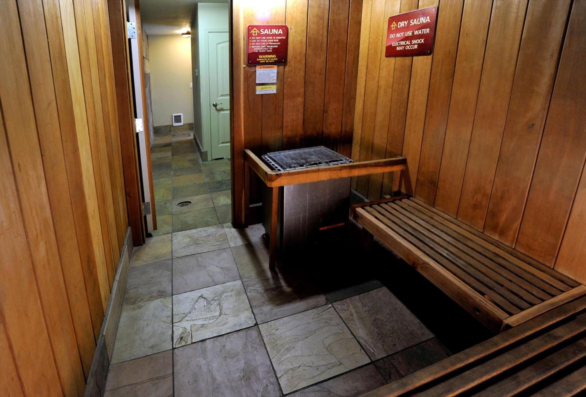 Best Western Plus Clocktower Inn photo 8