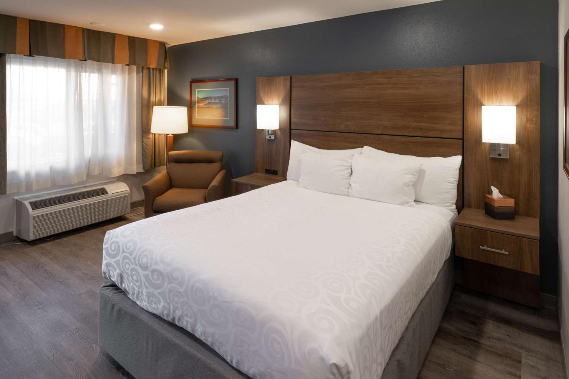 Best Western Plus Clocktower Inn photo 22
