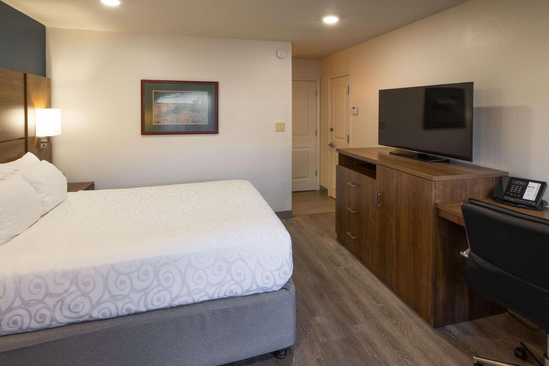 Best Western Plus Clocktower Inn photo 23