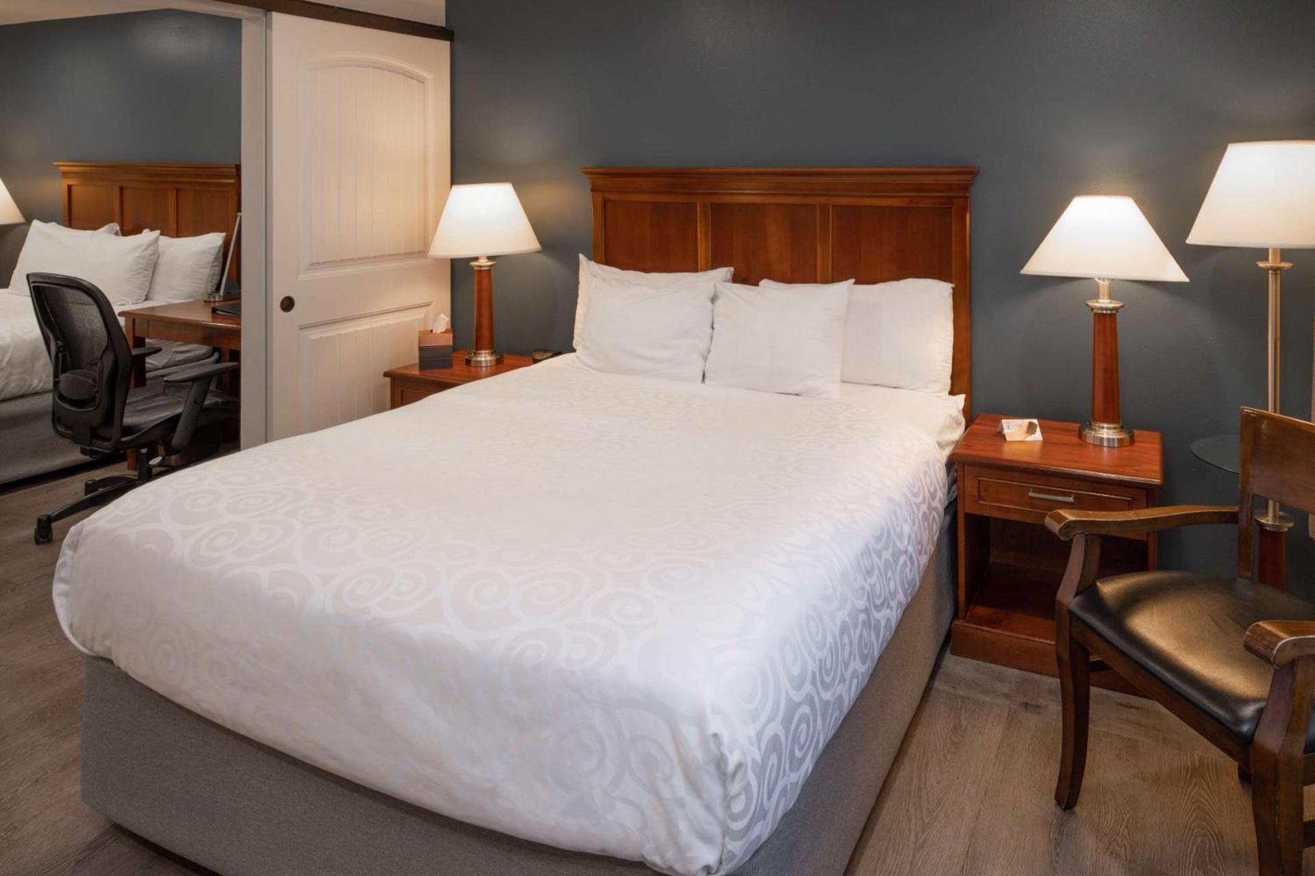 Best Western Plus Clocktower Inn photo 24
