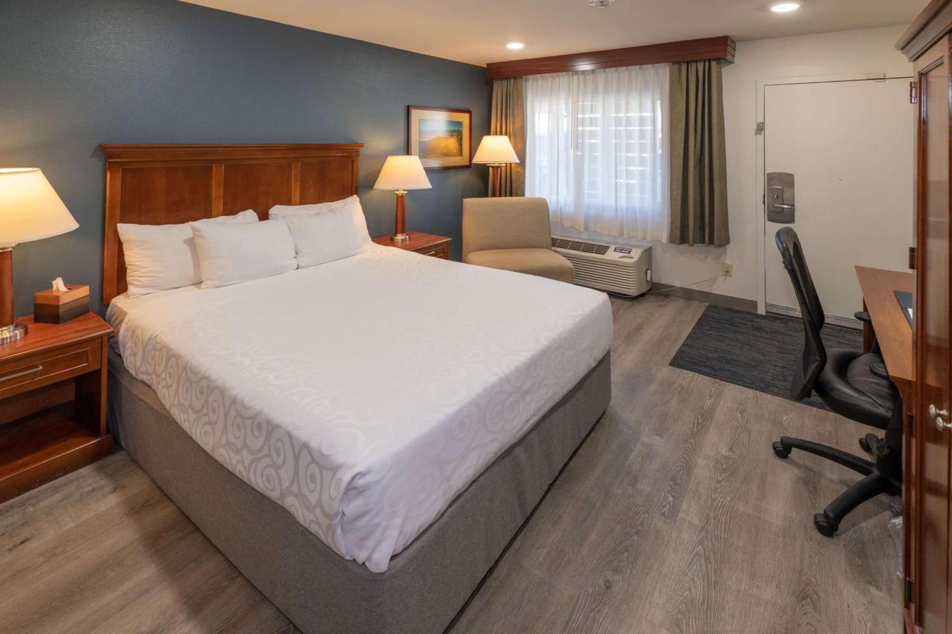 Best Western Plus Clocktower Inn photo 29