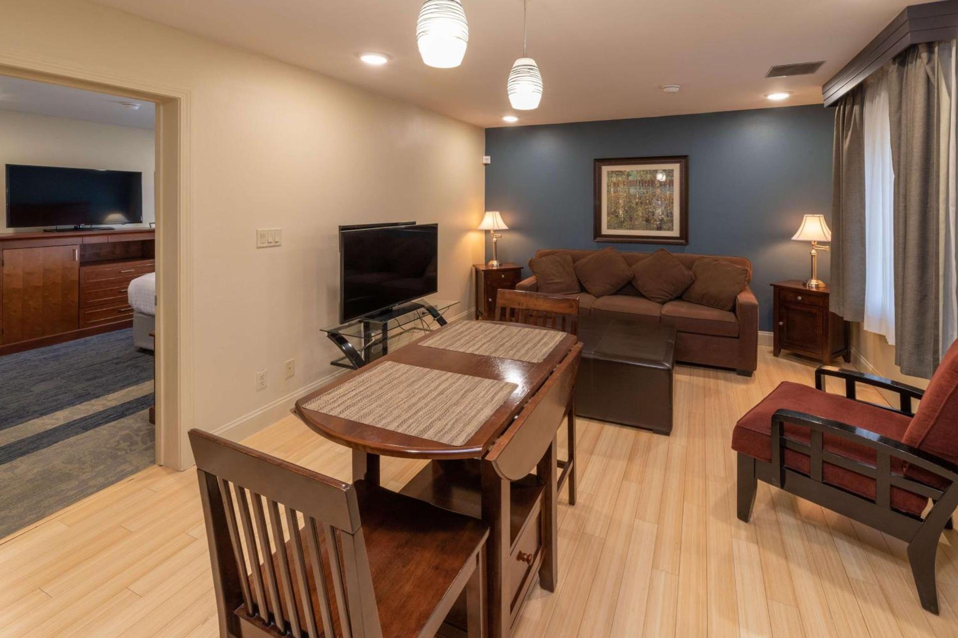 Best Western Plus Clocktower Inn photo 30