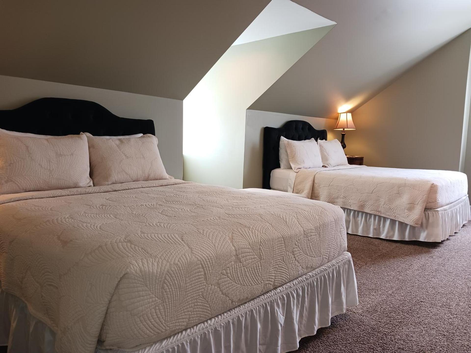 Lee House Inn photo 44