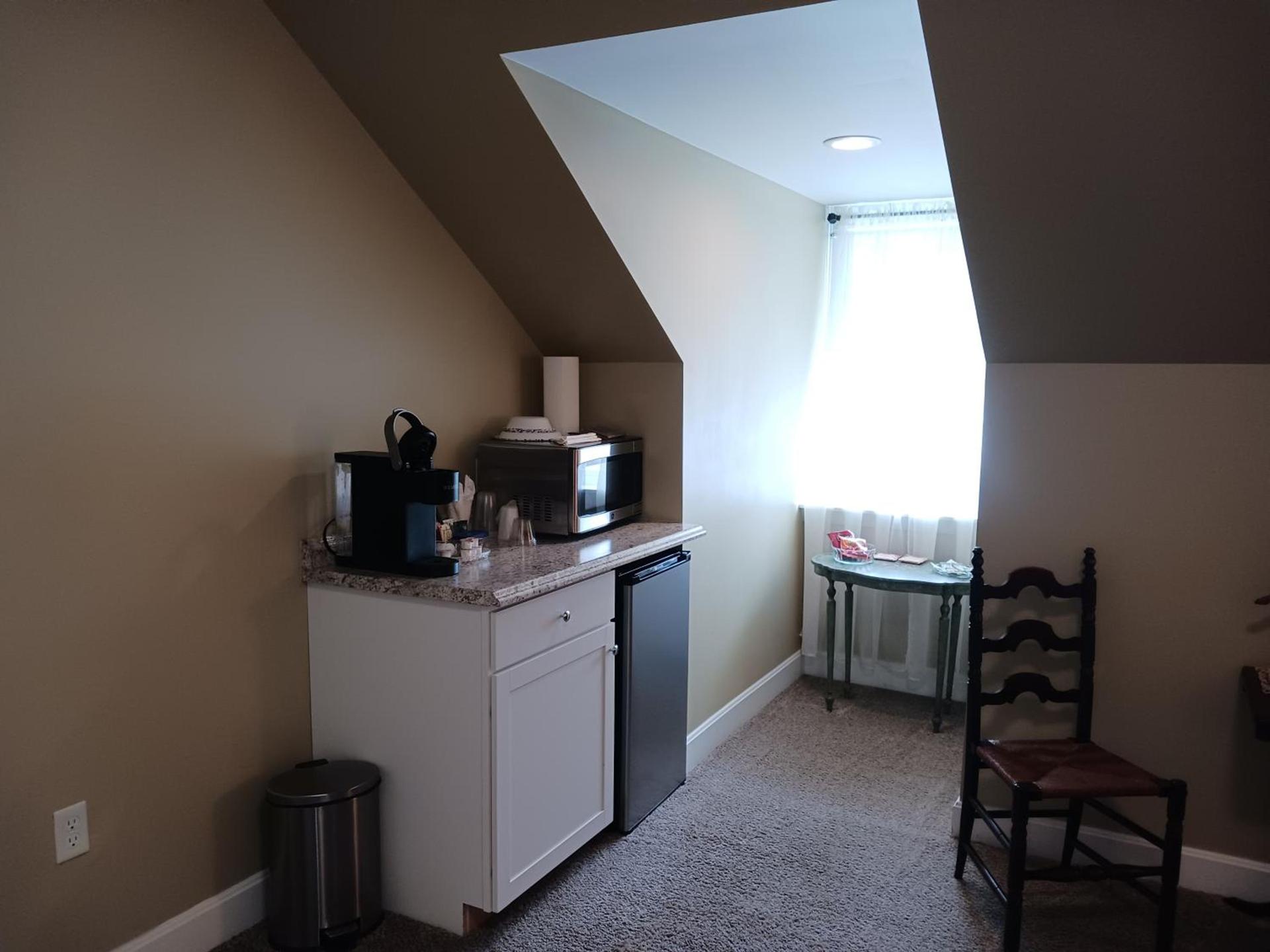Lee House Inn photo 43