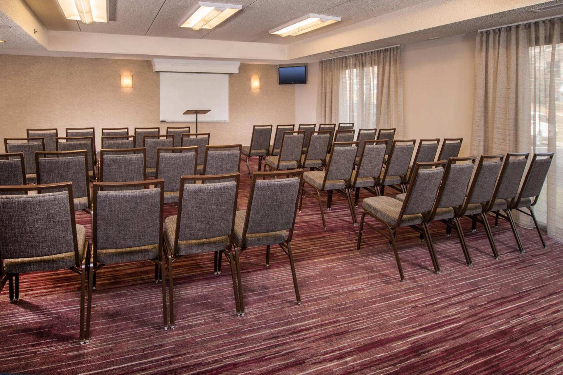 Courtyard by Marriott Dulles Airport Chantilly photo 31