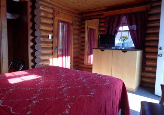 Seven Dwarfs Motel & Cabins photo 26