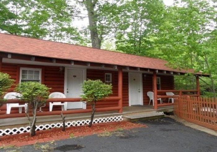 Seven Dwarfs Motel & Cabins photo 1
