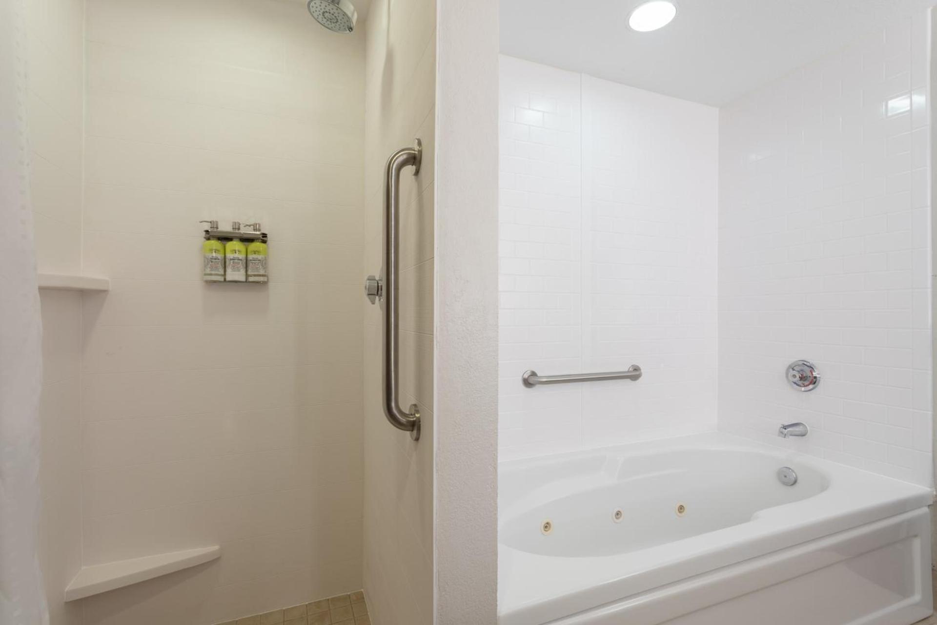 Holiday Inn Express Crystal River by IHG photo 6