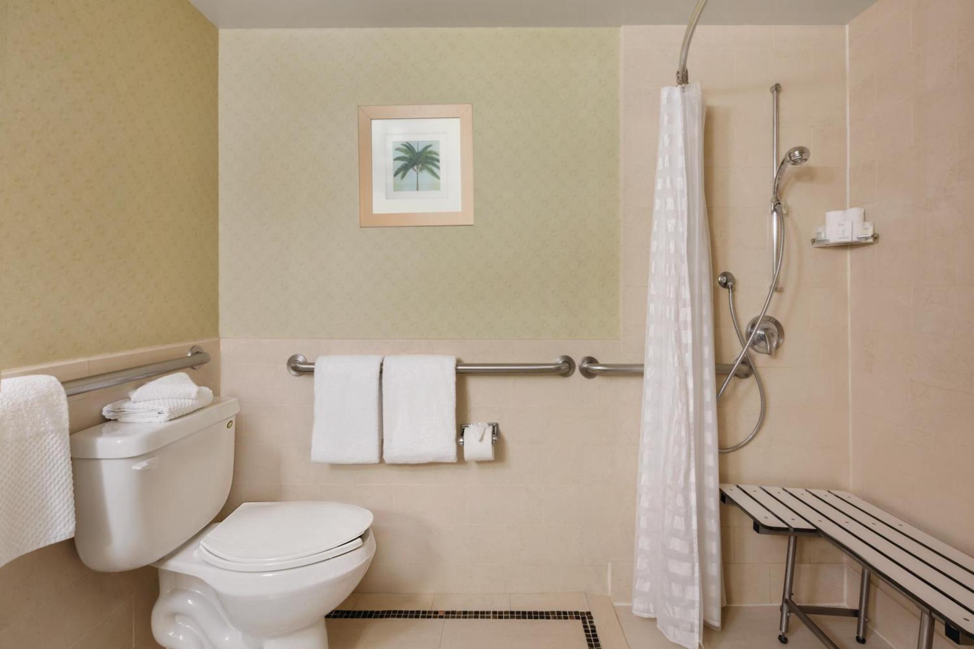 Embassy Suites Los Angeles Glendale photo 37