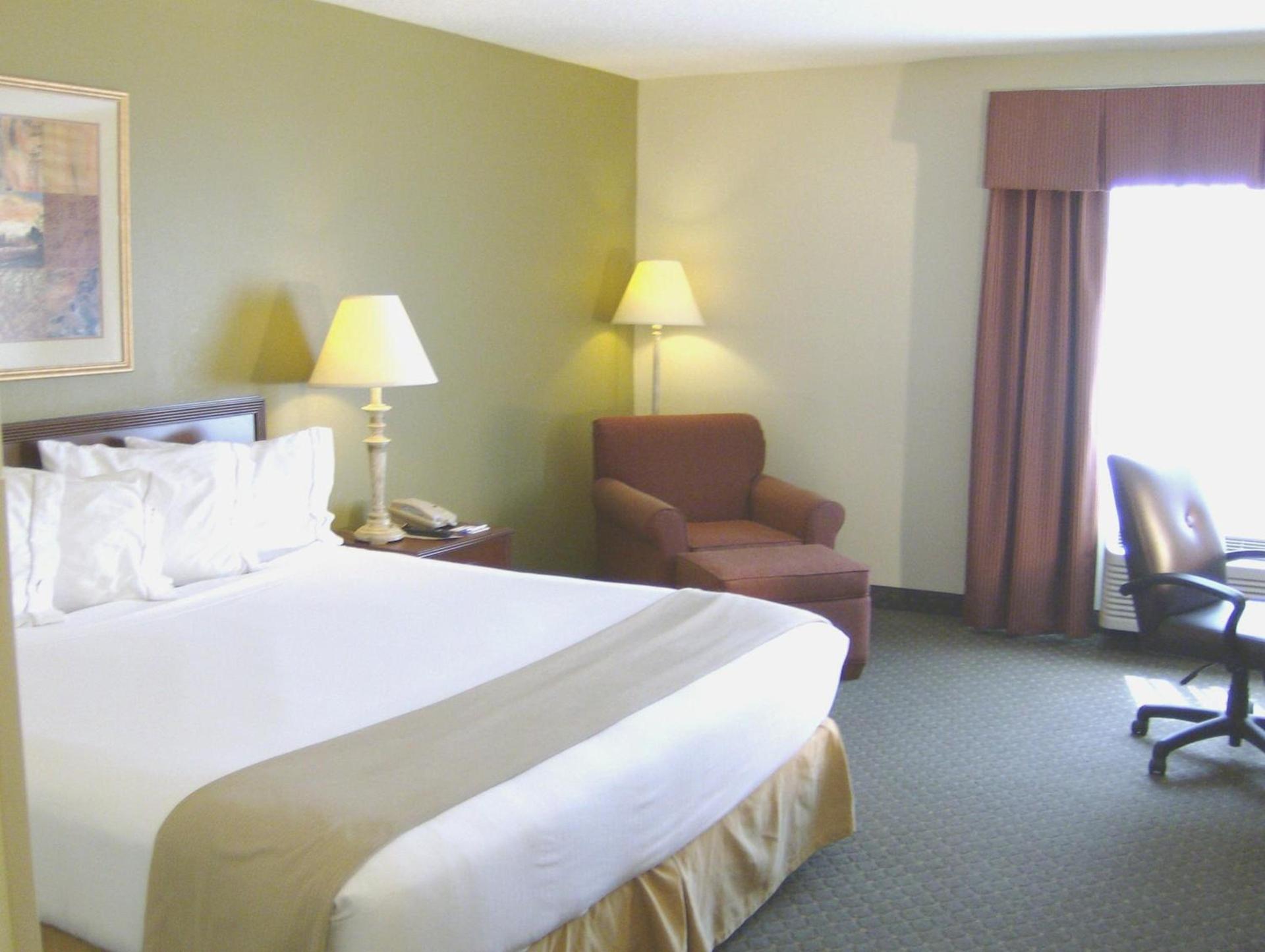 Holiday Inn Express Evansville - West by IHG photo 29