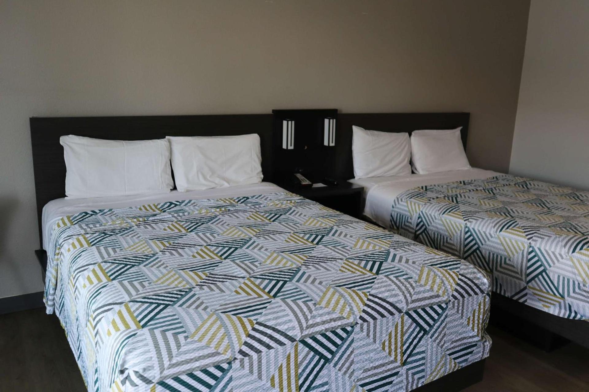 Motel 6-San Diego, CA - Southbay photo 2