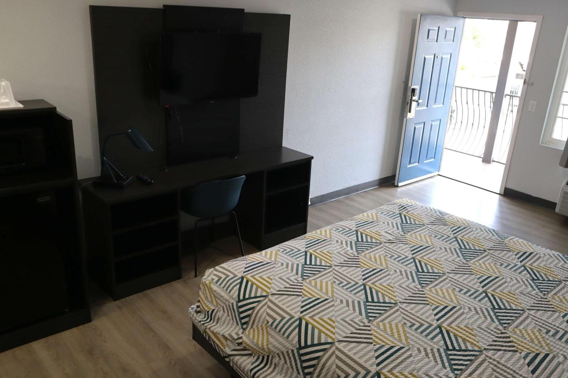 Motel 6-San Diego, CA - Southbay photo 5