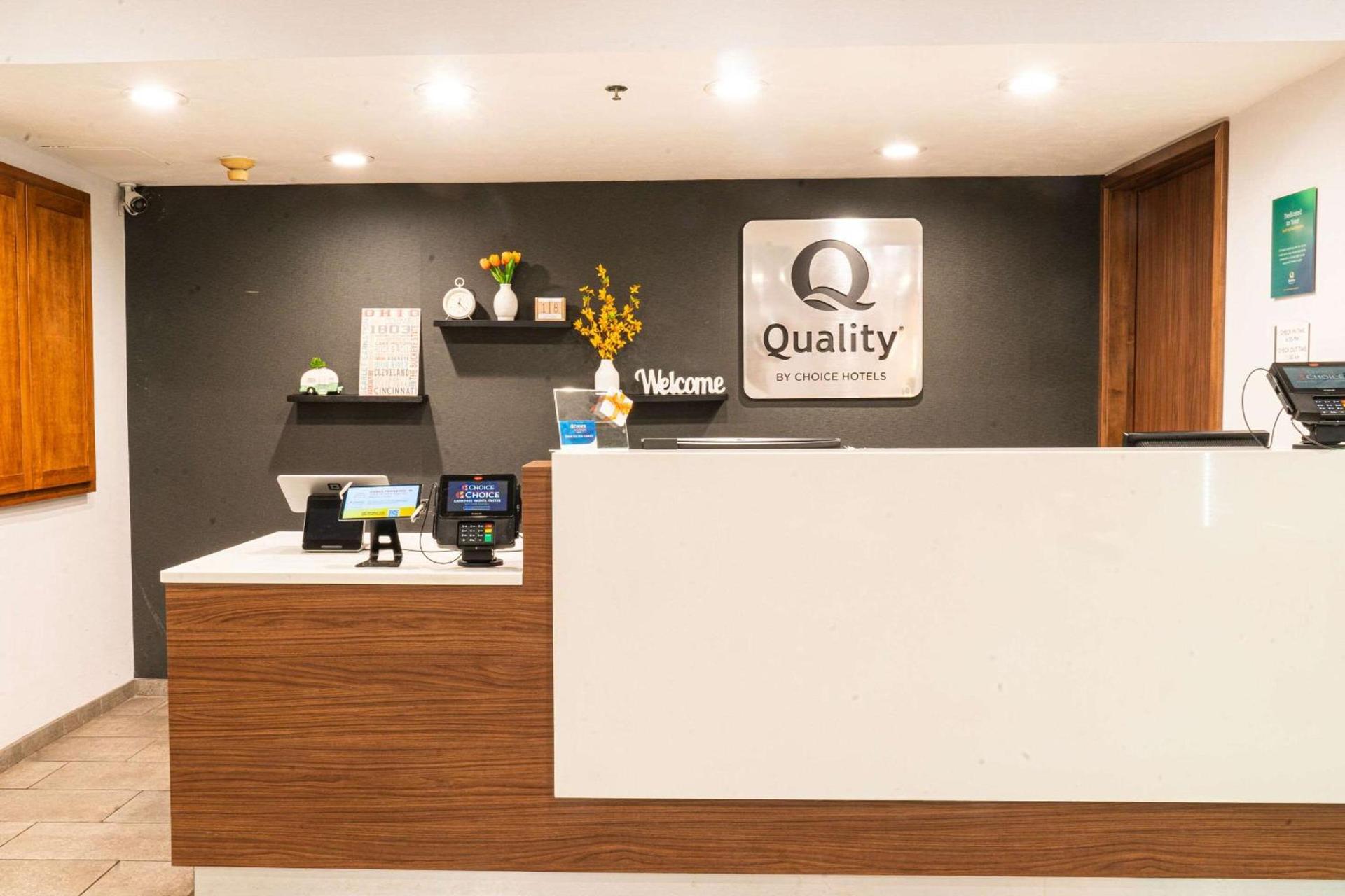 Quality Inn & Suites Oakwood Village - Cleveland South photo 6