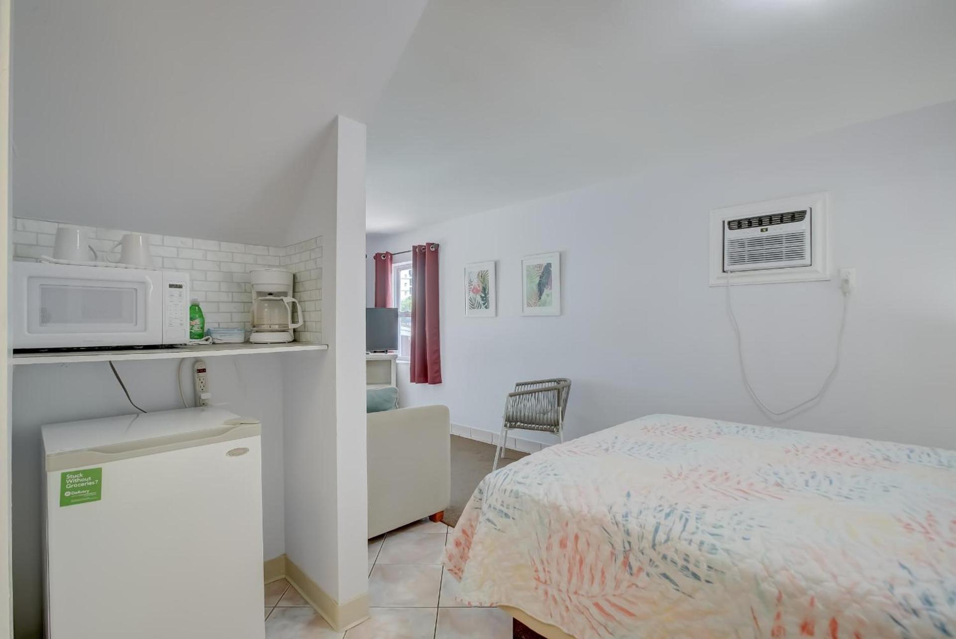 Seahorse Guesthouse photo 77