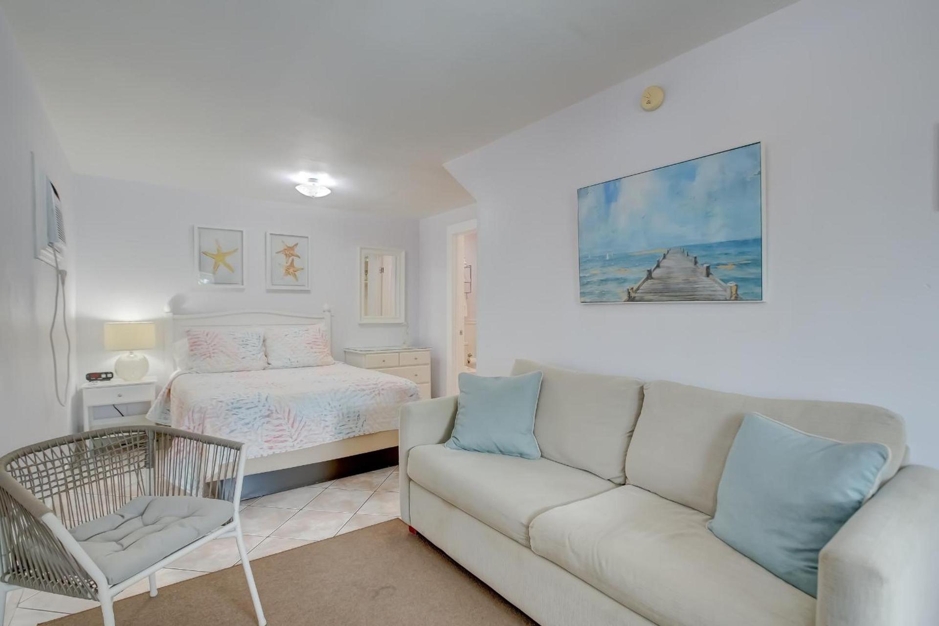 Seahorse Guesthouse photo 75