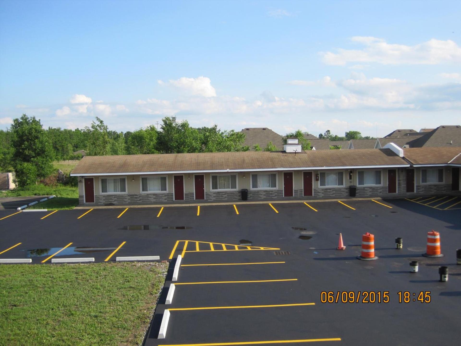 Driftwood Motel photo 8