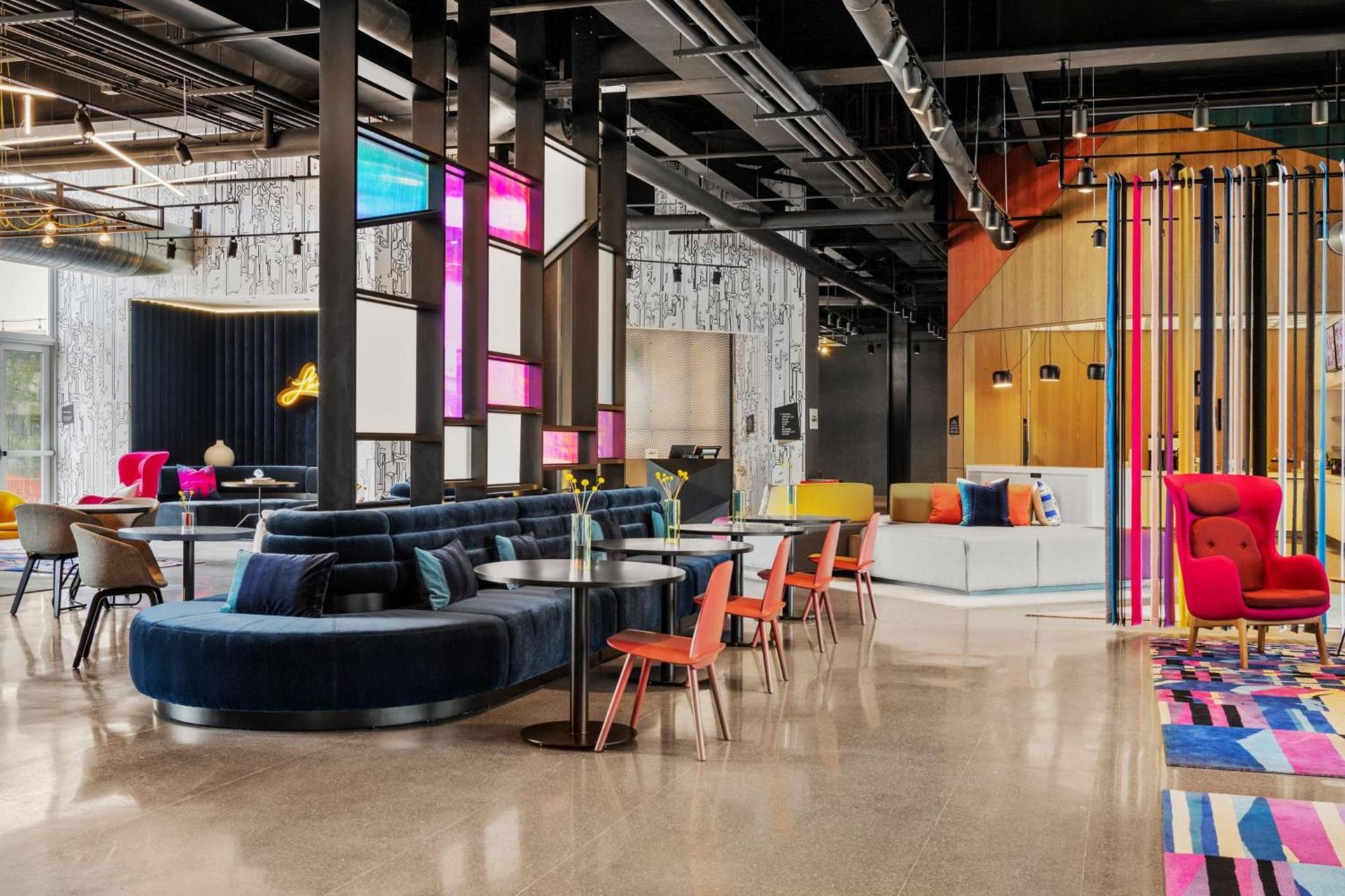 Aloft by Marriott Chicago Schaumburg photo 2