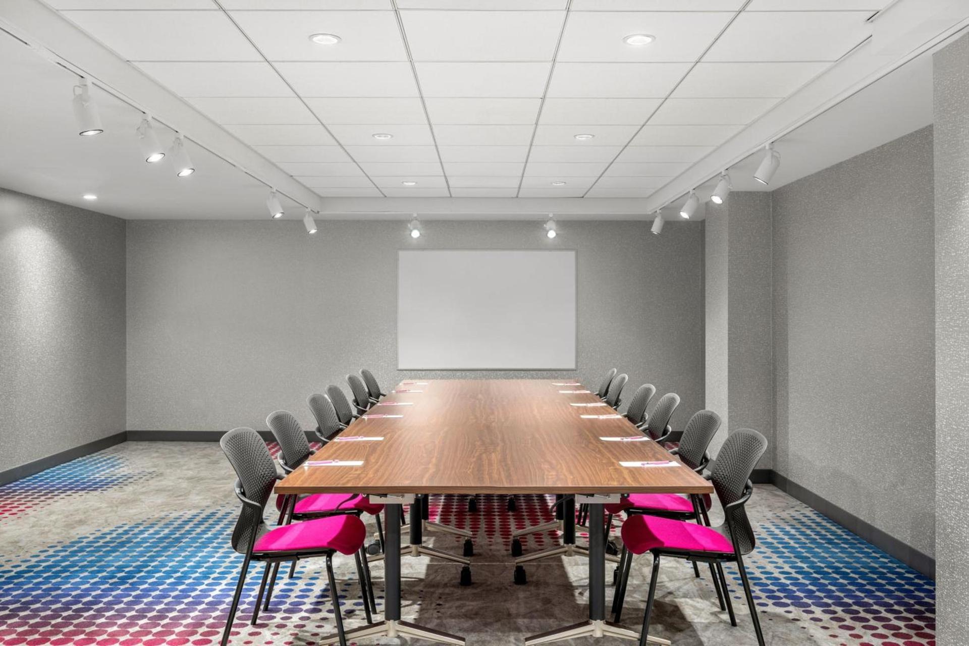 Aloft by Marriott Chicago Schaumburg photo 28