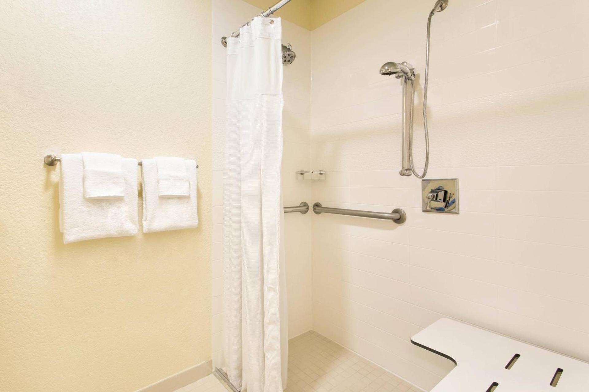 Fairfield Inn and Suites by Marriott Tampa Brandon photo 13