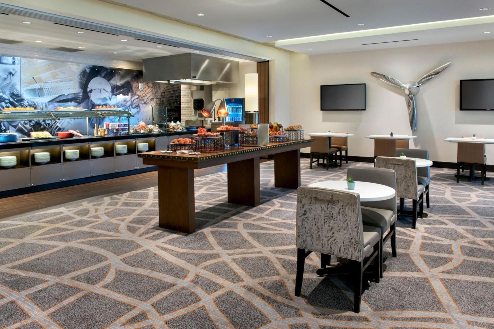 Newark Liberty International Airport Marriott photo 31