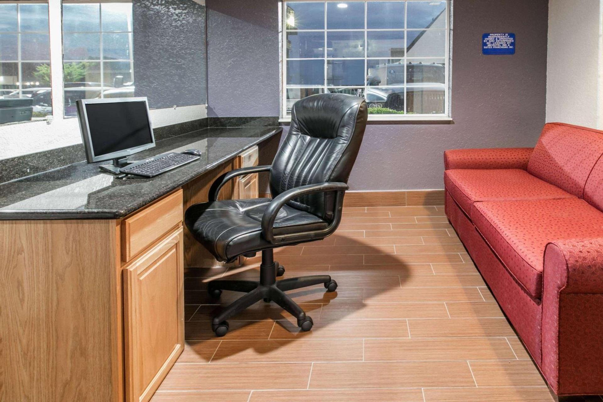 Microtel Inn & Suites by Wyndham Oklahoma City Airport photo 27
