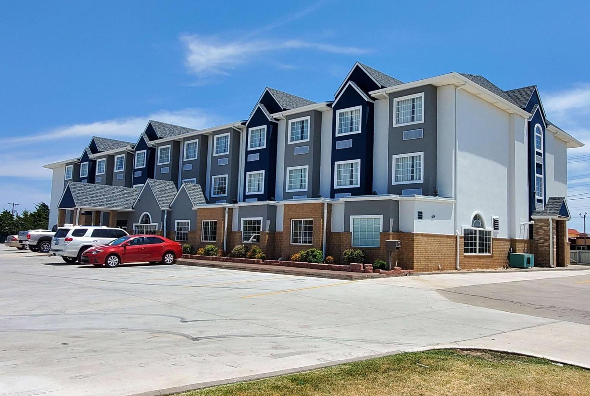 Microtel Inn & Suites by Wyndham Oklahoma City Airport photo 1