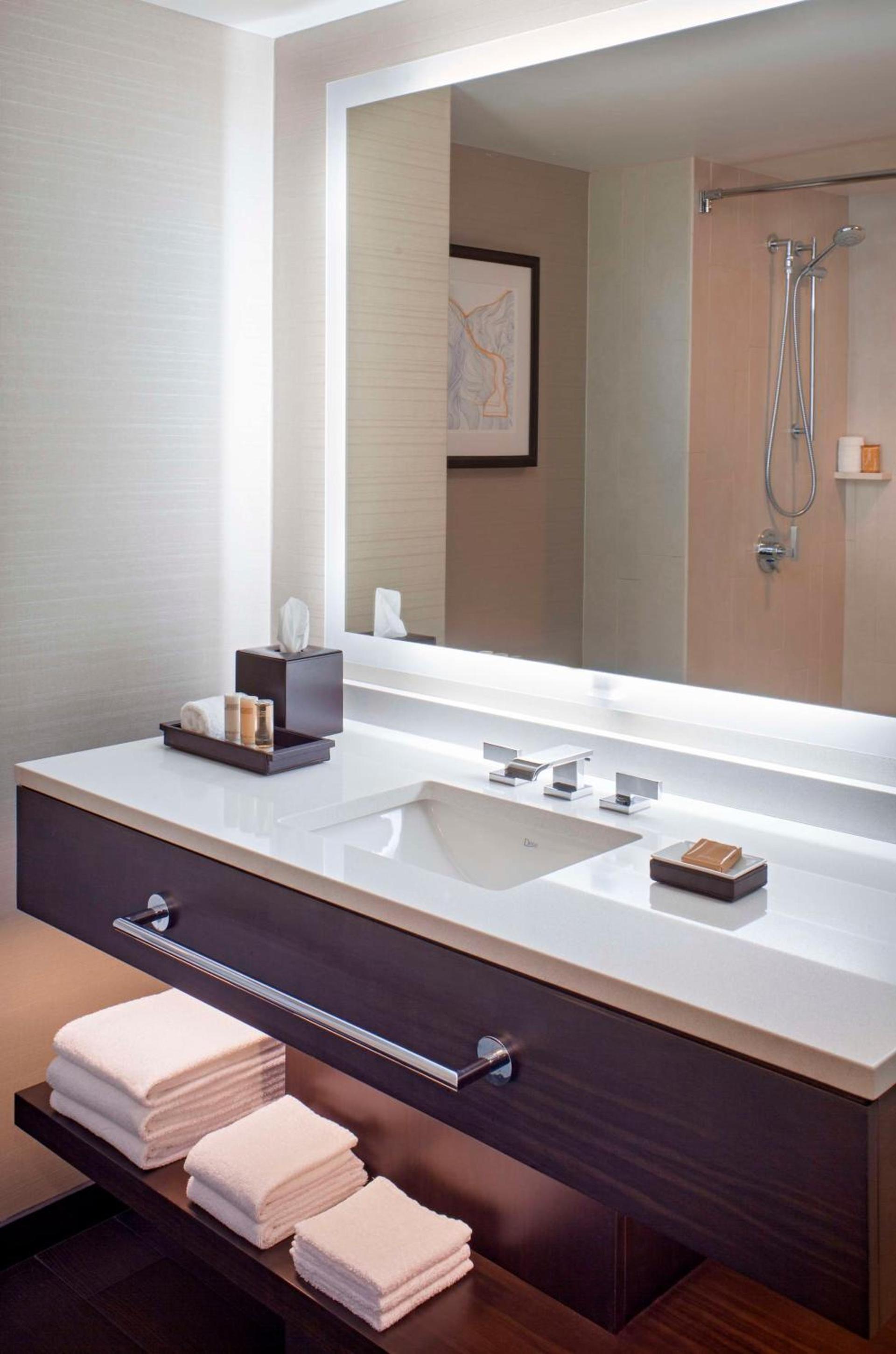 Grand Hyatt Denver photo 40