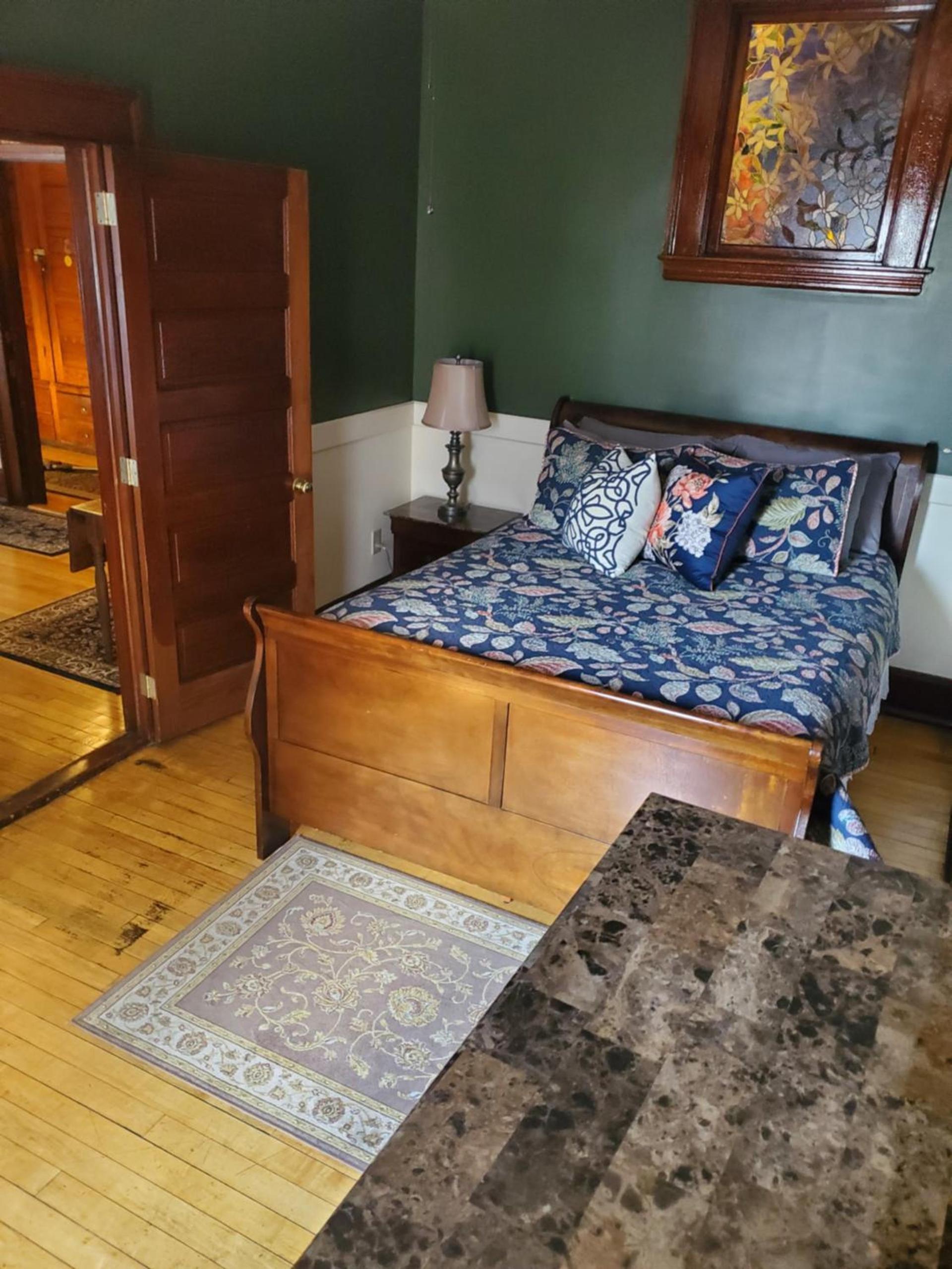 Firehouse Inn photo 25