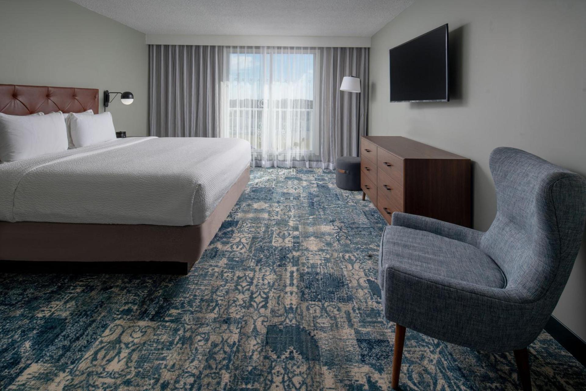 Four Points by Sheraton Suites Tampa Airport Westshore photo 12