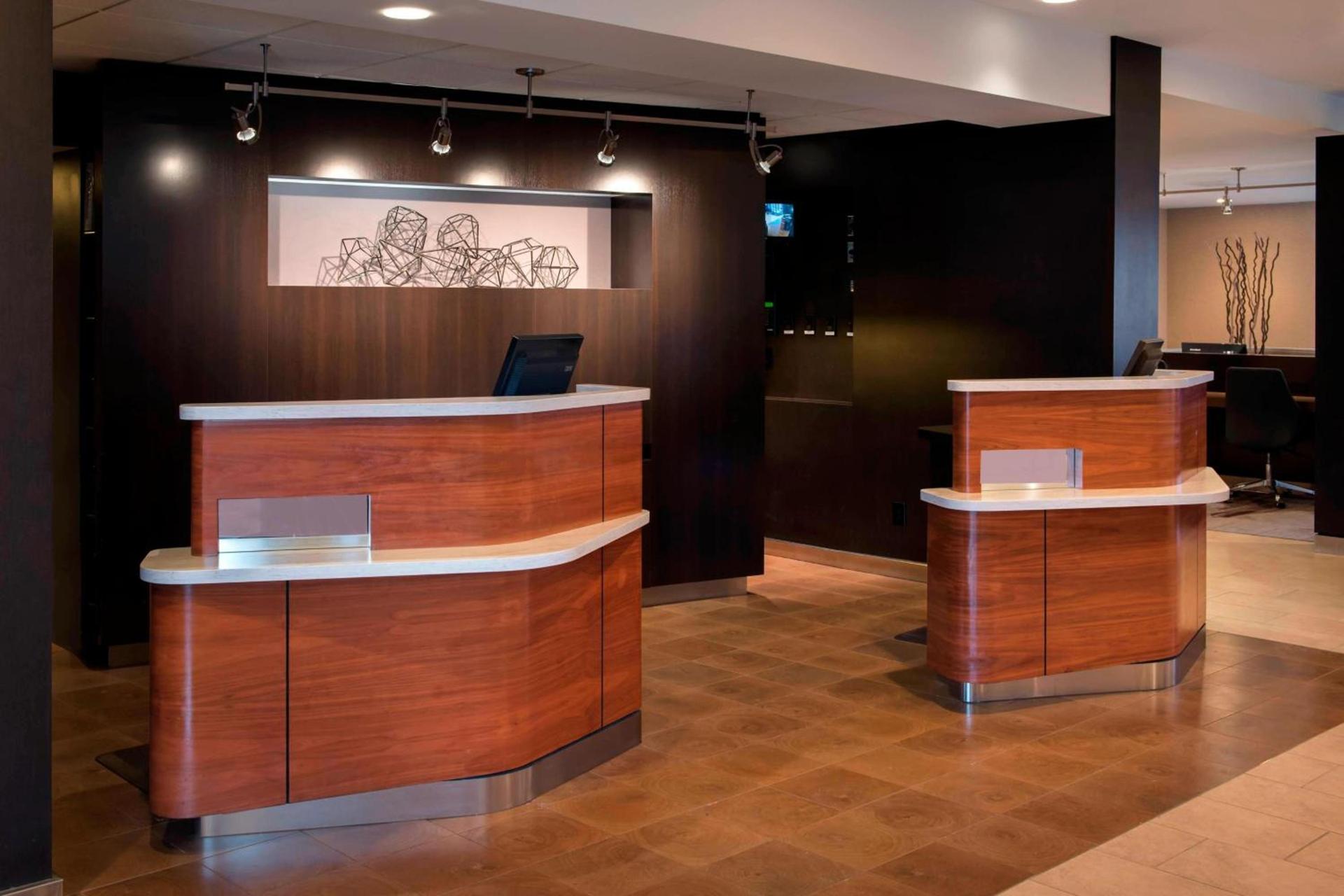 Courtyard by Marriott Chicago Naperville photo 2