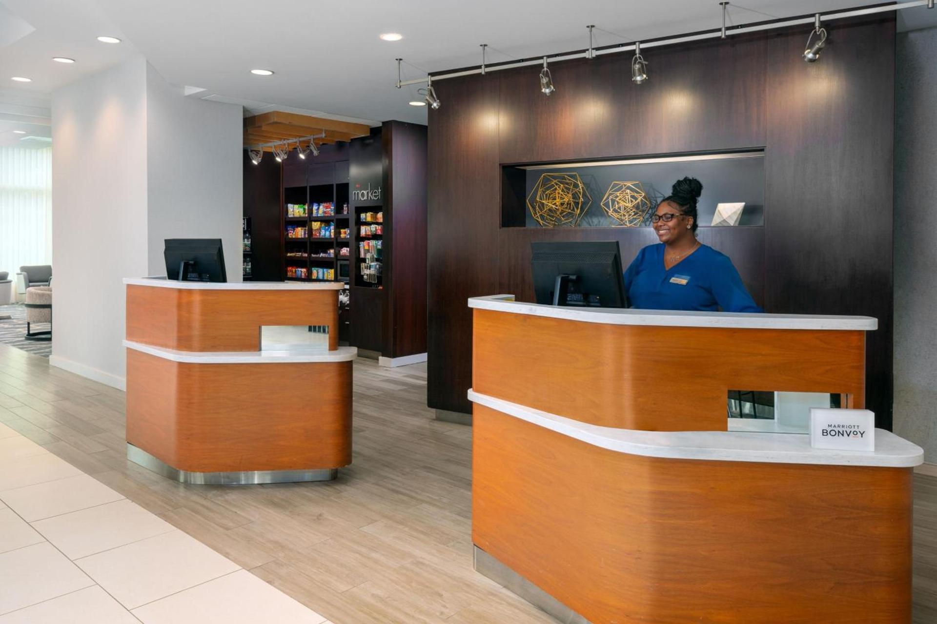 Courtyard by Marriott Buffalo Downtown/Canalside photo 29