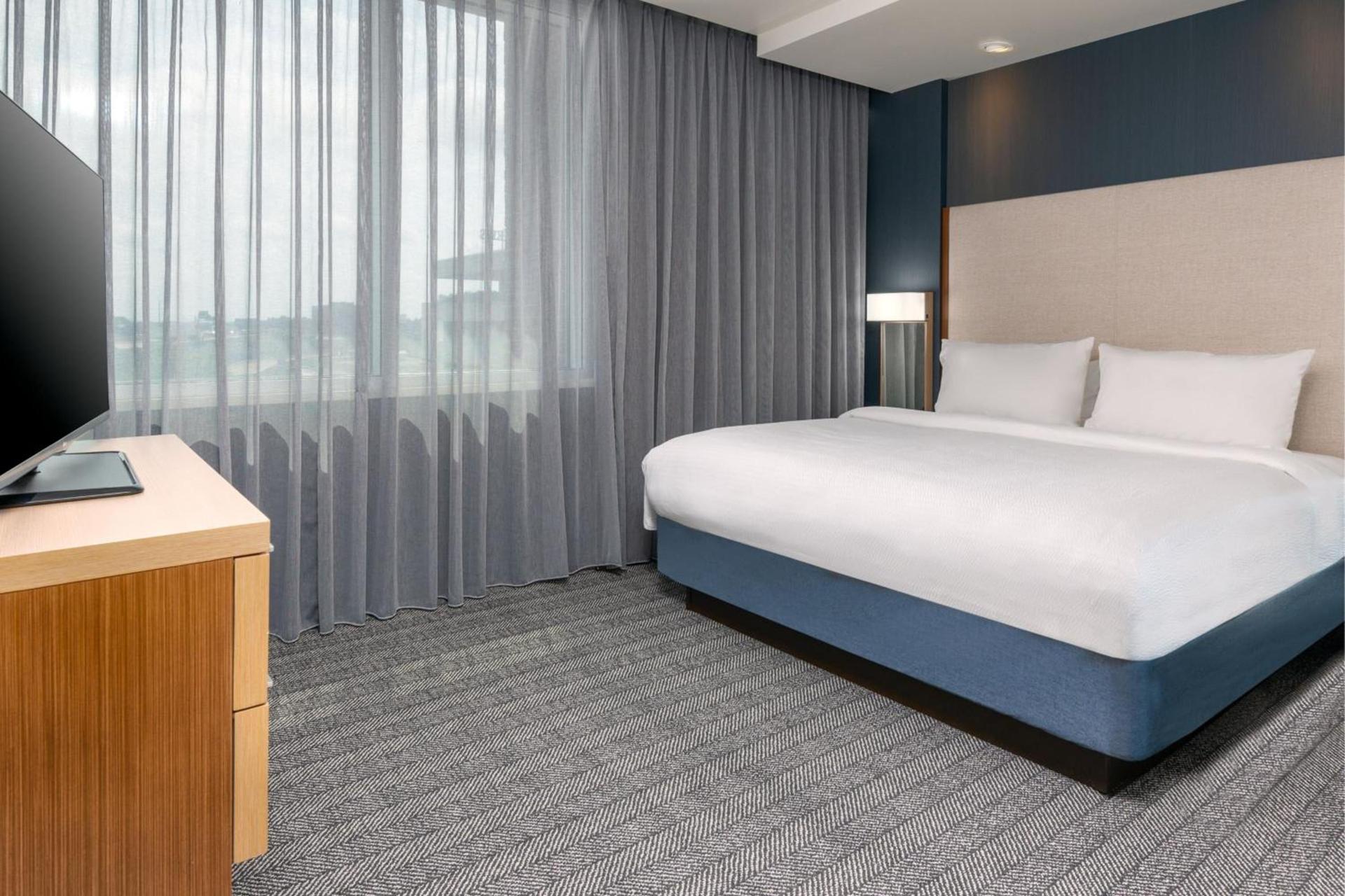 Courtyard by Marriott Buffalo Downtown/Canalside photo 42