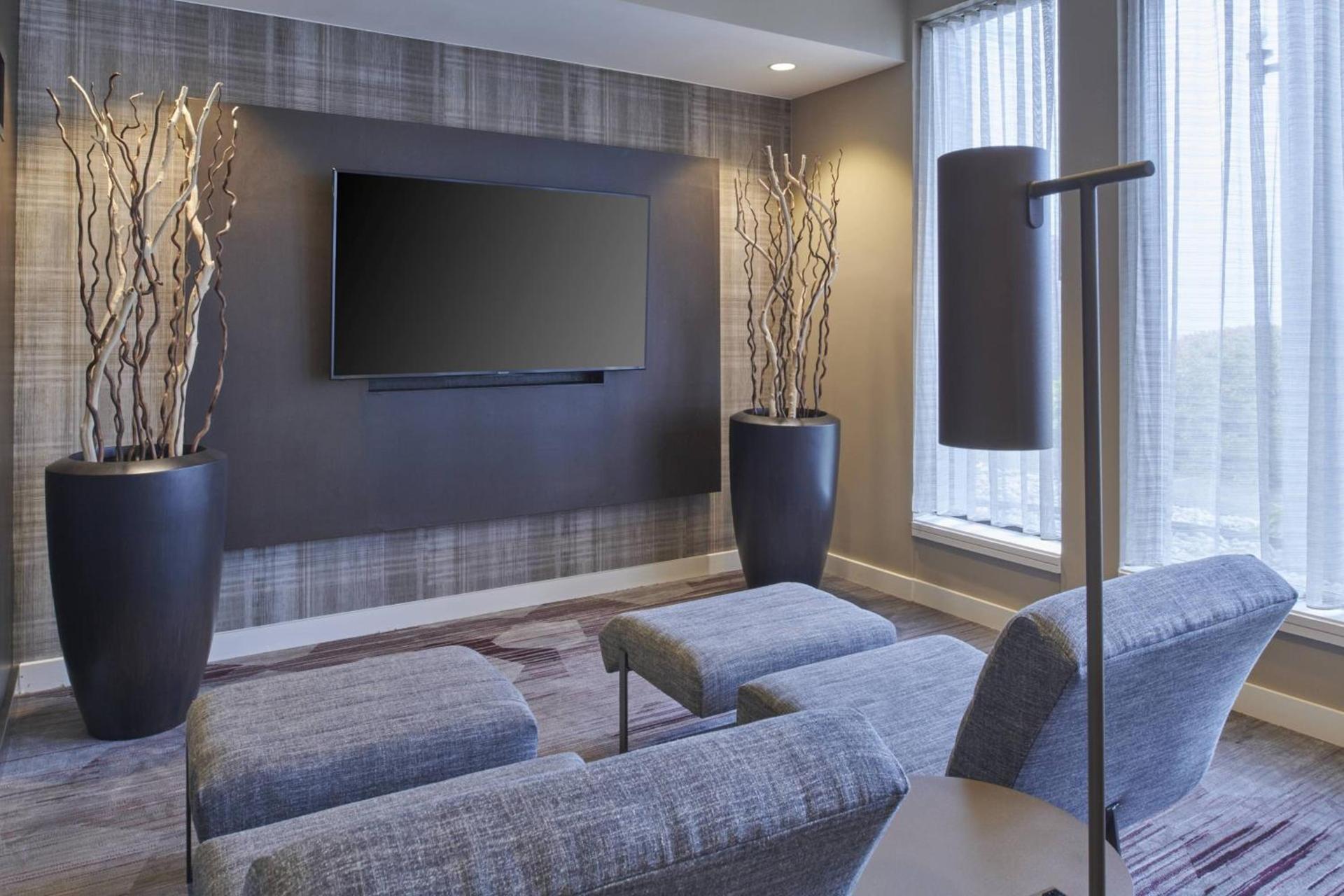 Courtyard by Marriott Detroit Troy photo 4