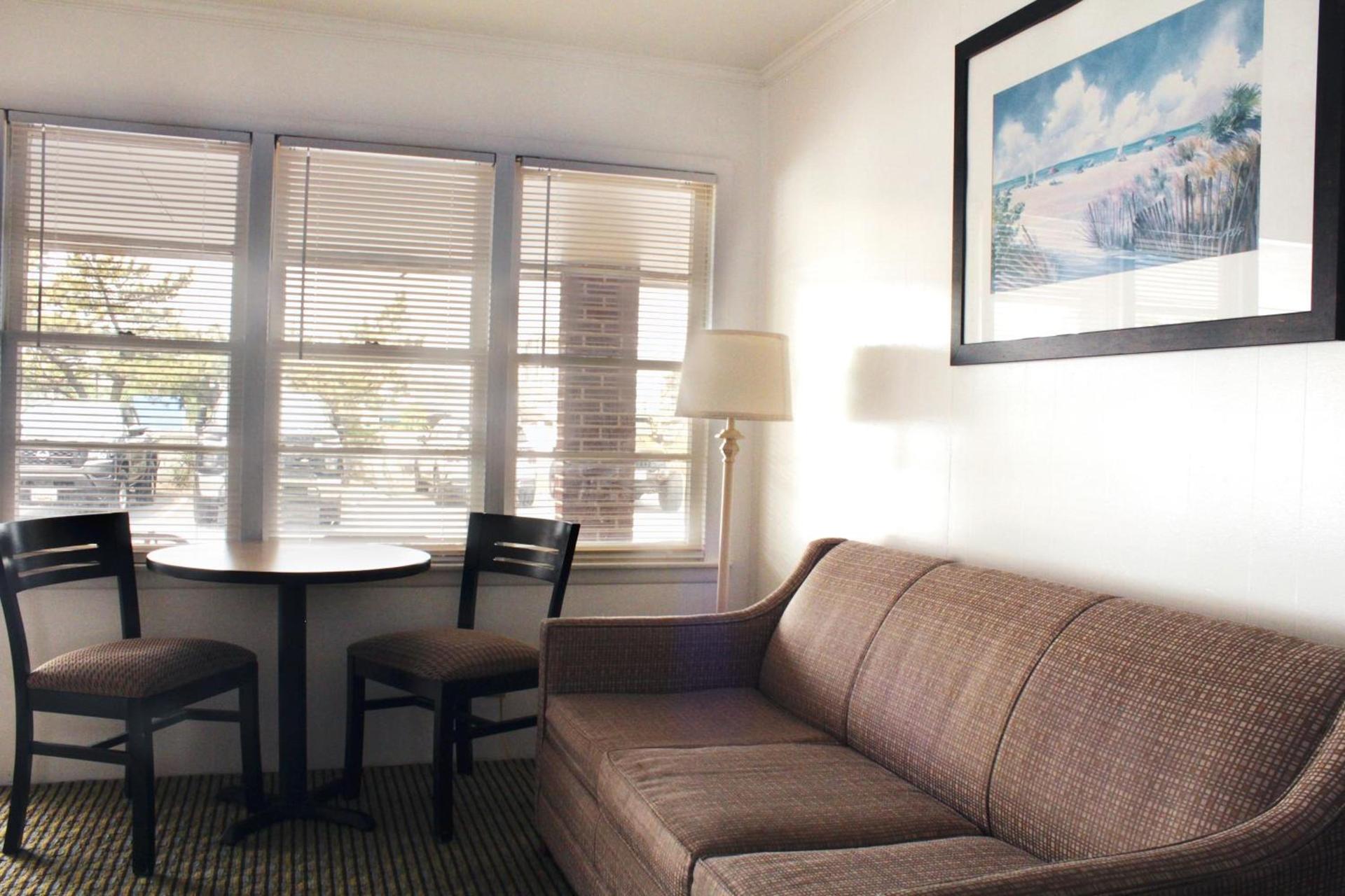 Oceanic Motel photo 39