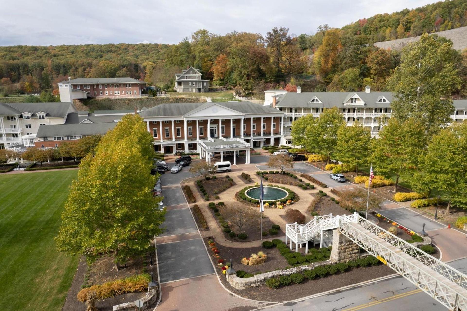 Omni Bedford Springs Resort & Spa photo 2
