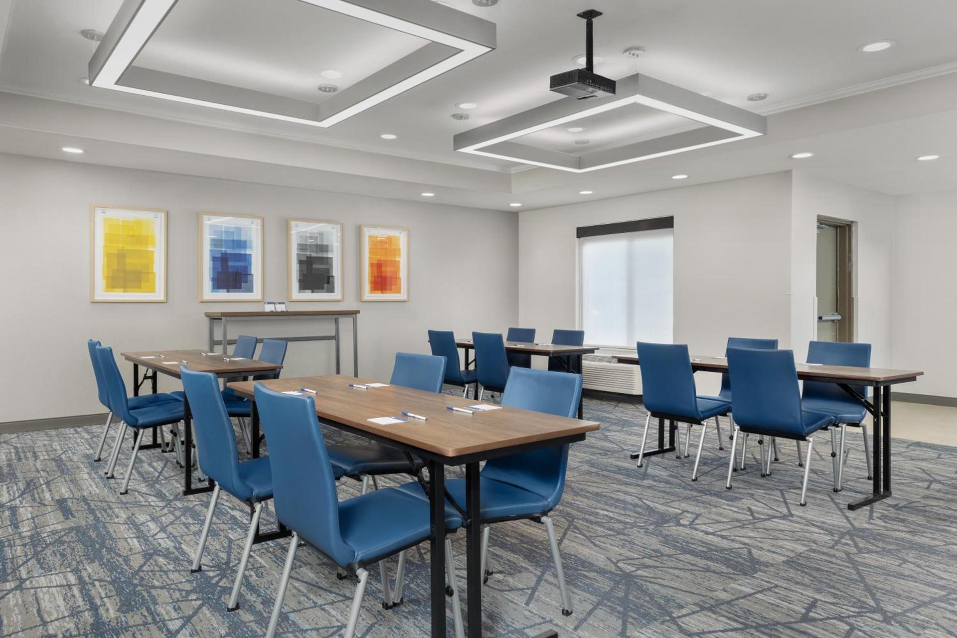 Holiday Inn Express & Suites Superior by IHG photo 10