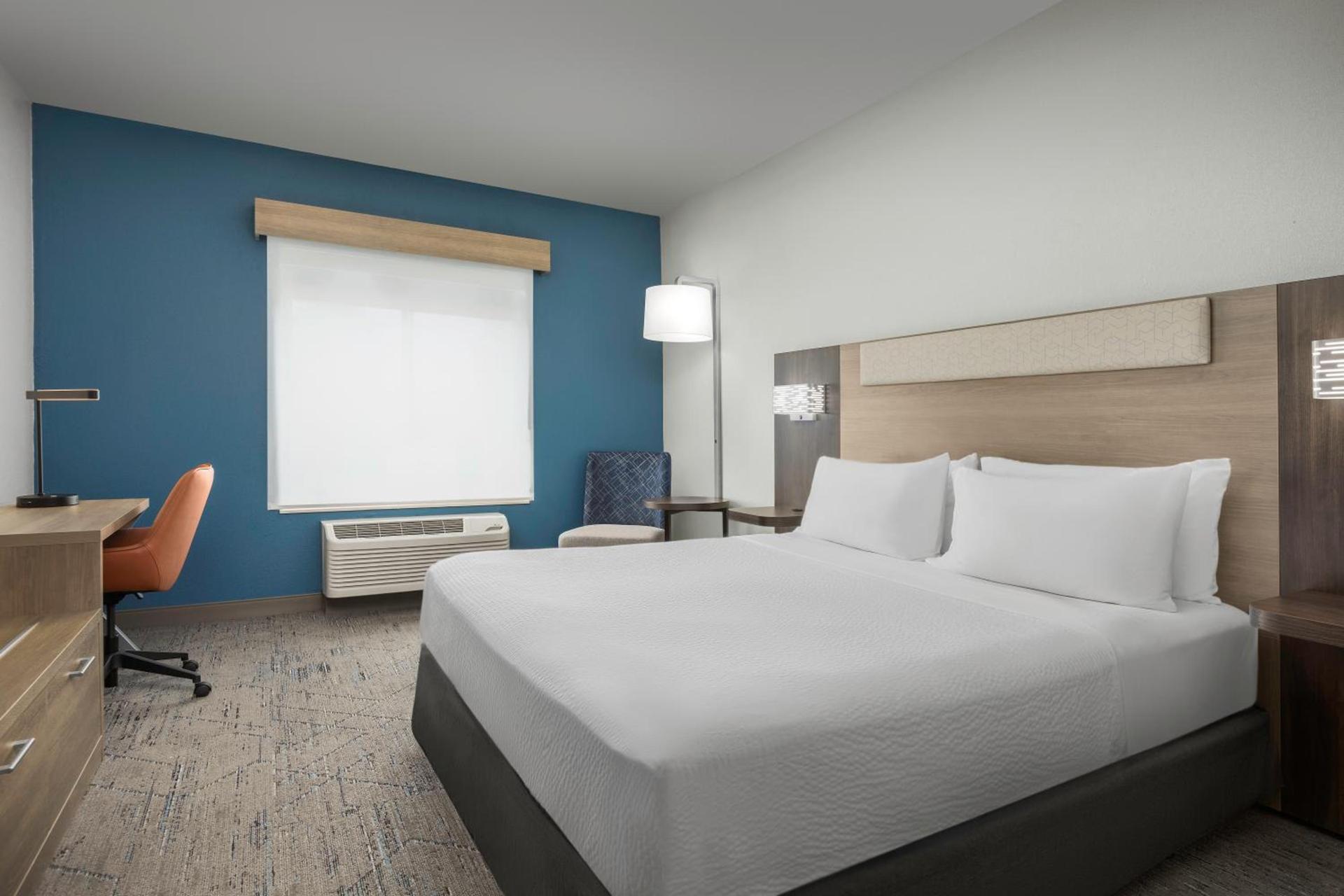 Holiday Inn Express & Suites Superior by IHG photo 8