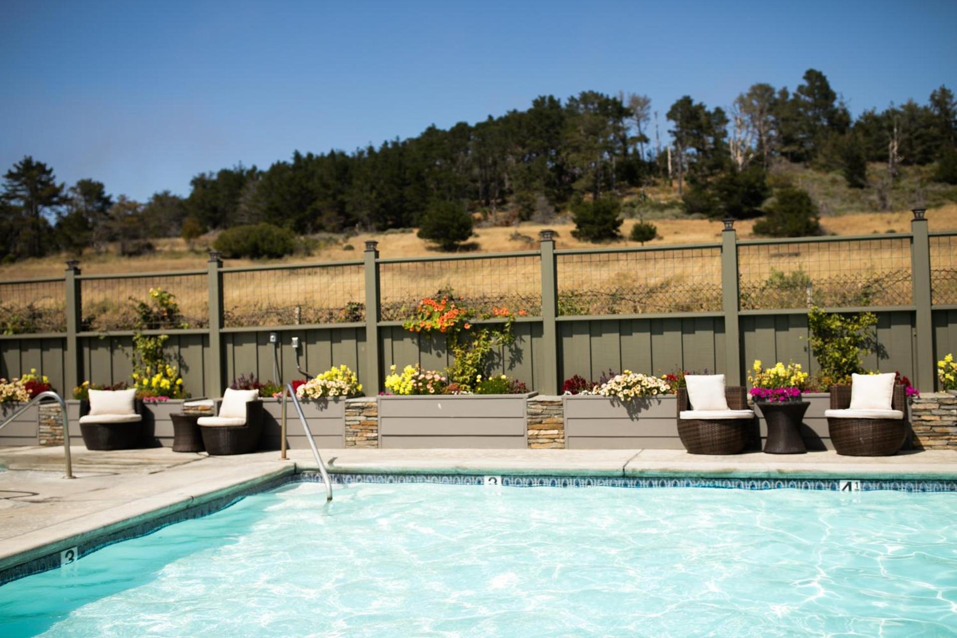Sea Otter Inn photo 3