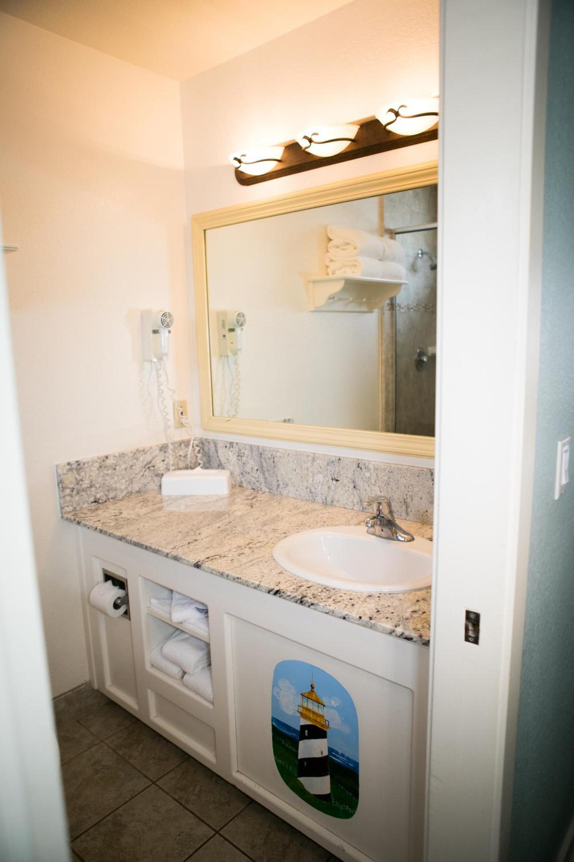 Sea Otter Inn photo 28